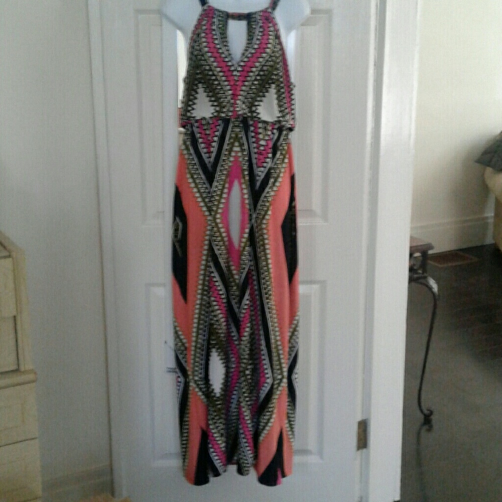 Soho Apparell LTD Dress. M